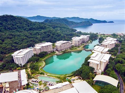 pico de loro hotels.